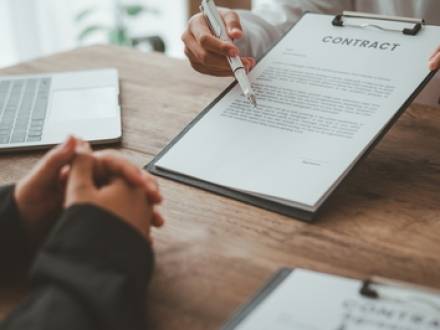 IL business lawyer